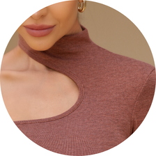 01 blusa canelada recortes terracota