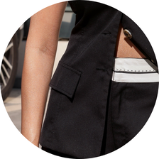 01 blusa sem alcas alfaiataria com botoes preto