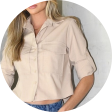 17 camisa curta com bolsos off white