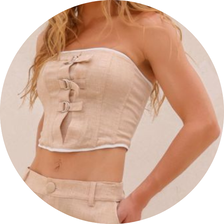 04 blusa sem alca com fivelas bege