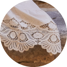 04 vestido longuete barrado em renda bege