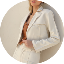 07 blazer curto com nervura bege