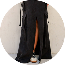 03 saia longa cargo com tiras preta