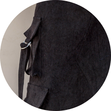 04 saia longa cargo com tiras preta