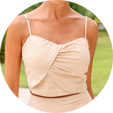 03 conjunto cropped com shorts saia envelope bege