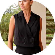 01 conjunto colete e pantalona botao preto g