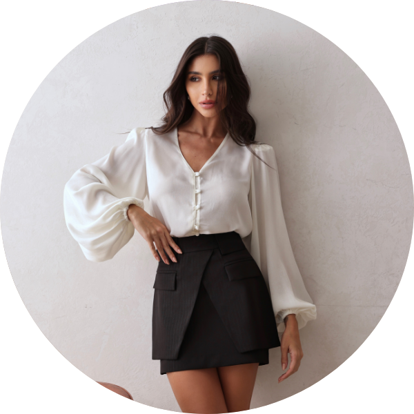 03 short saia envelope risca de giz preto