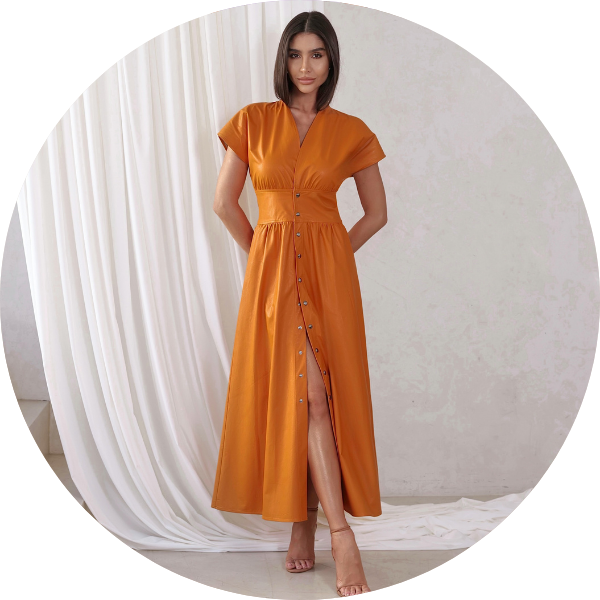 03 vestido courino botao metal conhaque