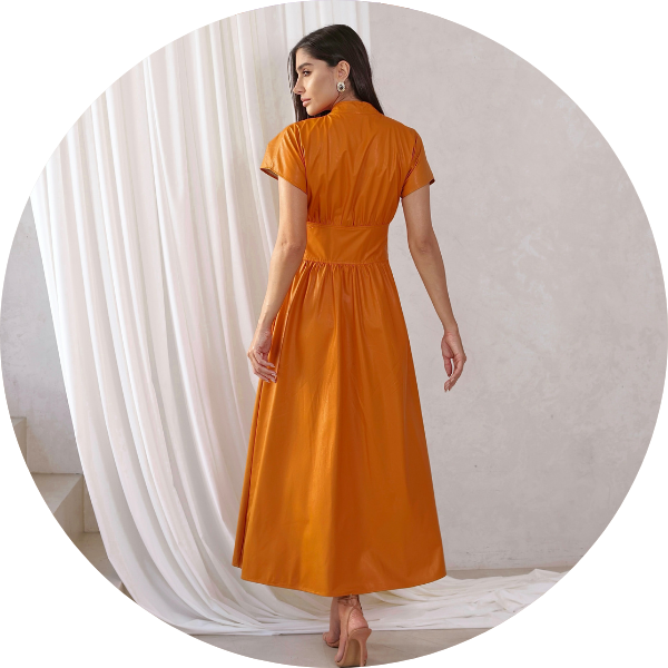 04 vestido courino botao metal conhaque