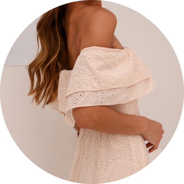 02 vestido longuete laise ombro a ombro areia