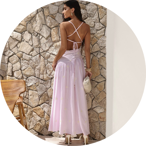 04 vestido listrado detalhes bordada assimetrico rosa claro