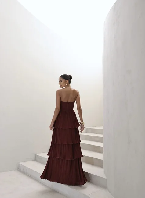Vestido Longo Plissado Vinho DOT