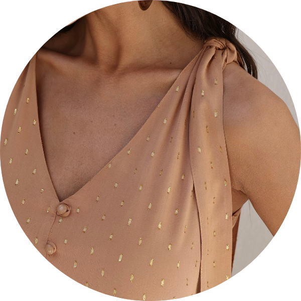 02 vestido curto saia babado doce de leite