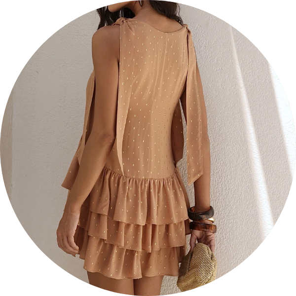 03 vestido curto saia babado doce de leite