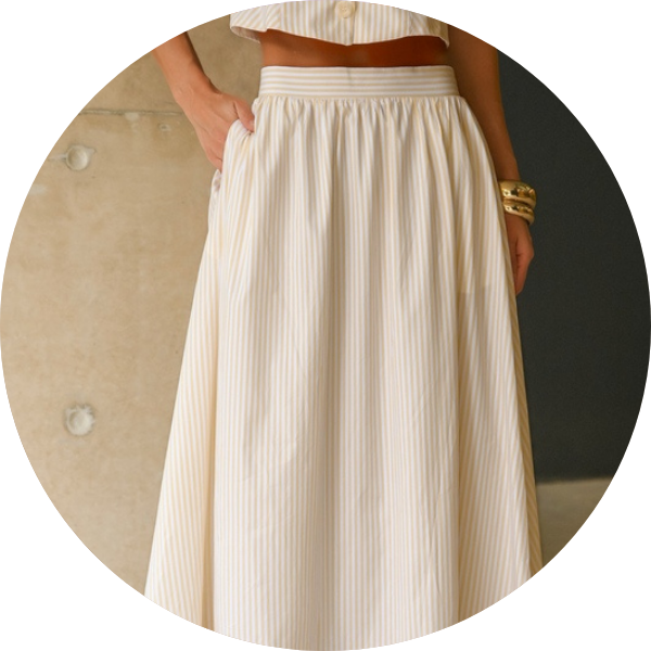 02 conjunto listrado colete e saia amarelo manteiga