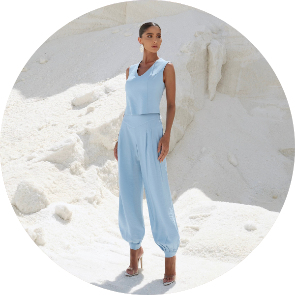 04 conjunto blusa costas aberta azul claro