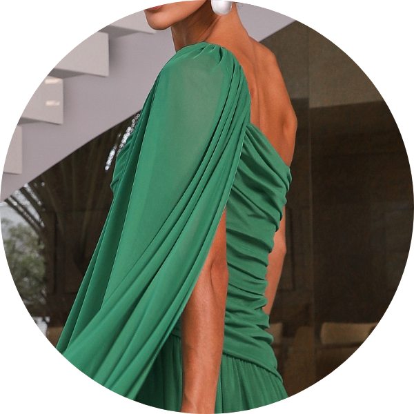 04 vestido longo um ombro verde bandeira