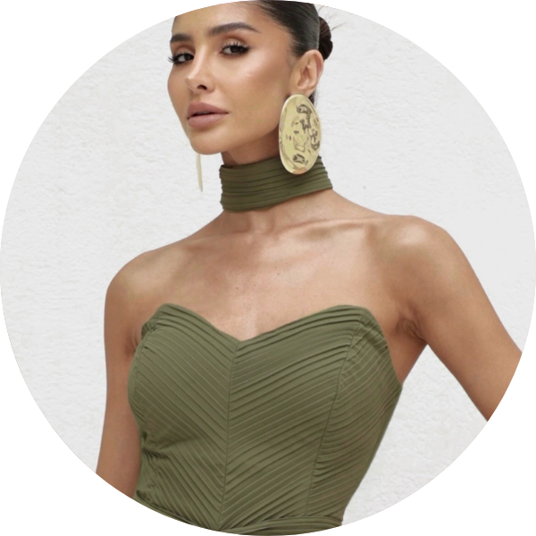 06 vestido plissado com choker verde militar