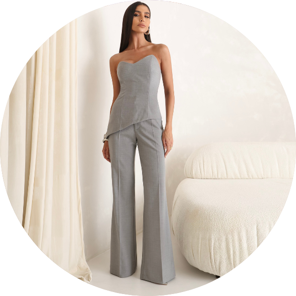 01 conjunto blusa assimetrica com calca vinco cinza