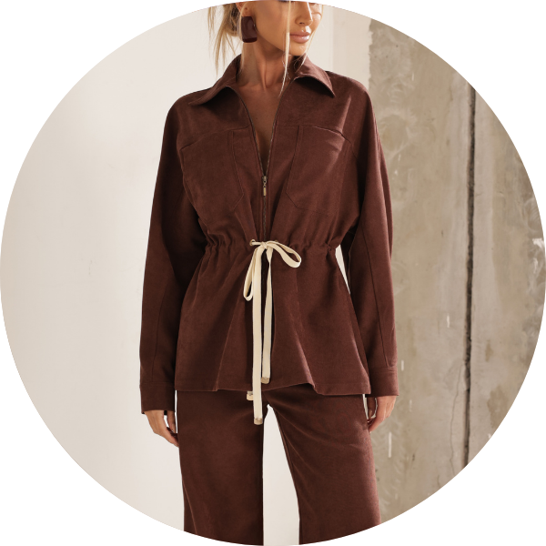 01 conjunto parka e calca aveludada marrom