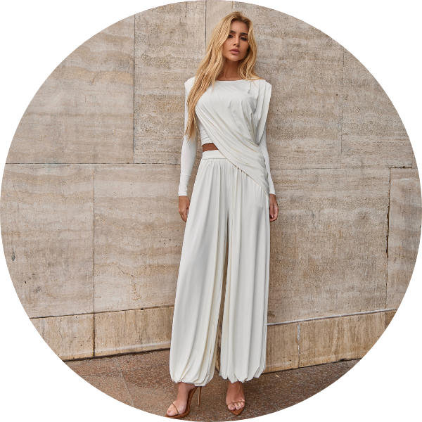 14 conjunto blusa drapeada lateral off white