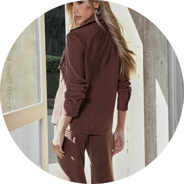 03 conjunto camisa com pantalona marrom
